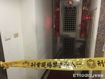 ​母亲陪酒打工送儿子出门旅游 然后在浴室上吊身亡