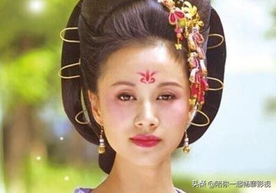 ​《灵魂摆渡》阿香：孤乃江东郡主；陆议：小人江东陆议，字伯言