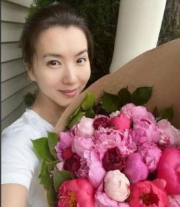 ​陈好老公照片及刘海峰相识过程，他结过几次婚，初婚妻子是谁？