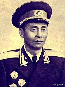 ​解甲归田的开国少将-甘祖昌