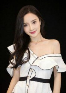 ​肖茵的演艺生涯回顾，婚后是否完全退出了娱乐圈？